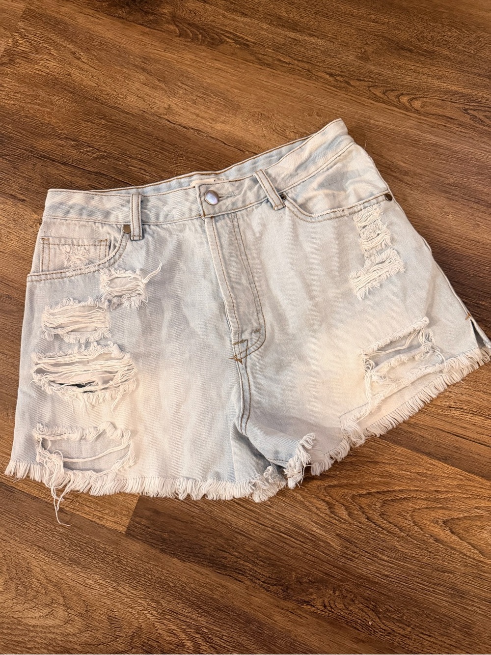 Easel Light Blue, Distressed Jean Short, Size Small, Worn Once! 🤍🩵🤍🩵